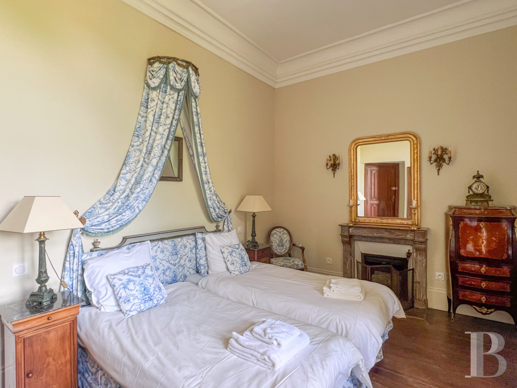 À Ainay-le-Vieil, entre Bourges et Montluçon, une forteresse séculaire tout en raffinement  - photo  n°16